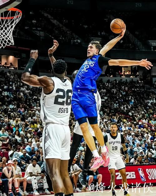 生涯之夜!弗拉格穿着深蓝Hesi Low v2,砍下42分7篮板6助攻 生涯之夜!弗拉格穿着深蓝Hesi Low v2,砍下42分7篮板6助攻